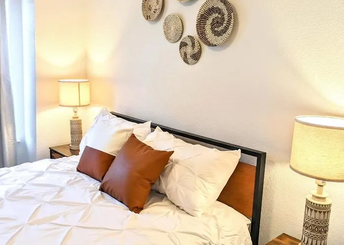 Luxury Living At Your Doorstep * Fort Worth